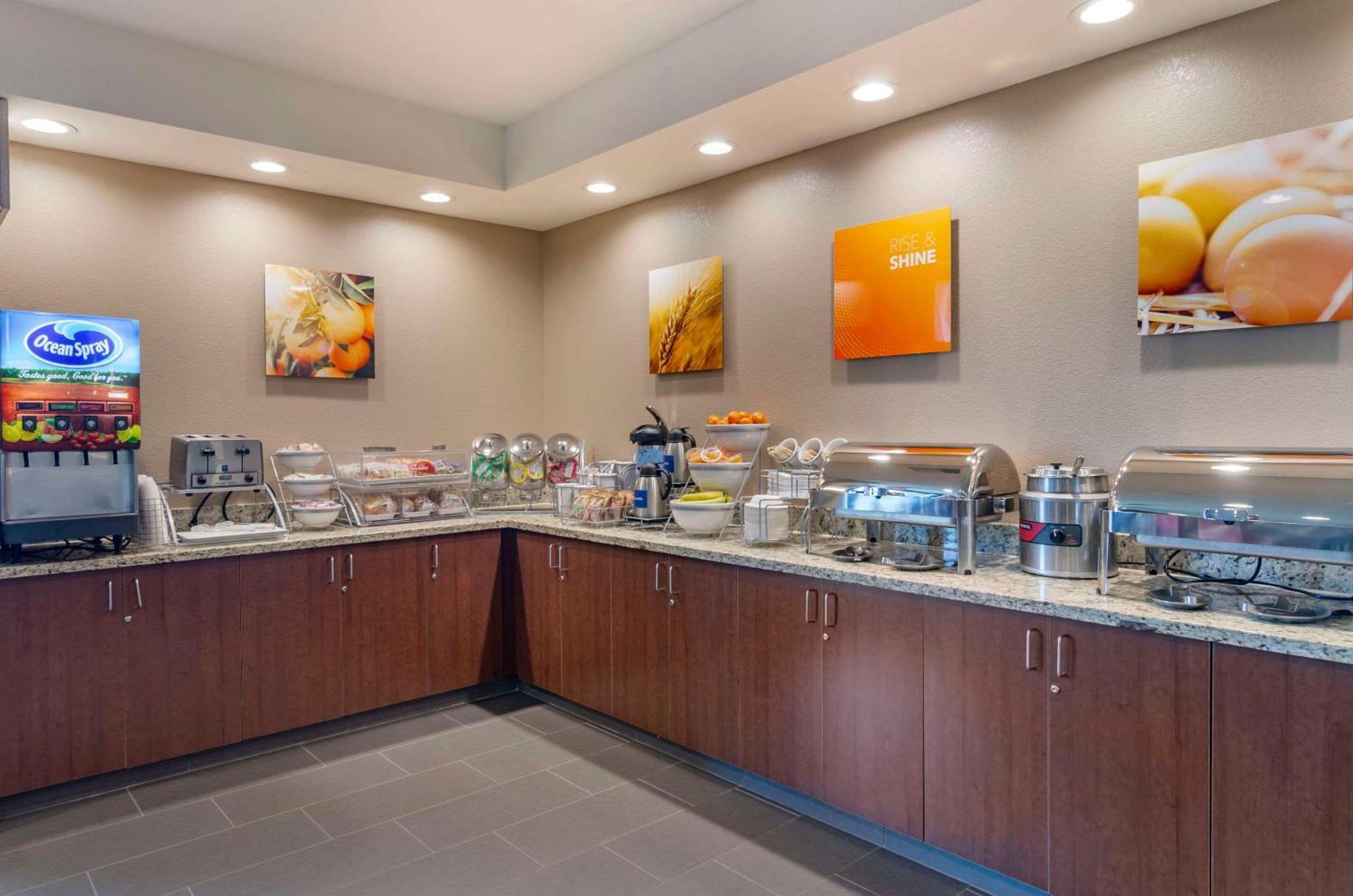 Comfort Suites Helena Airport Экстерьер фото