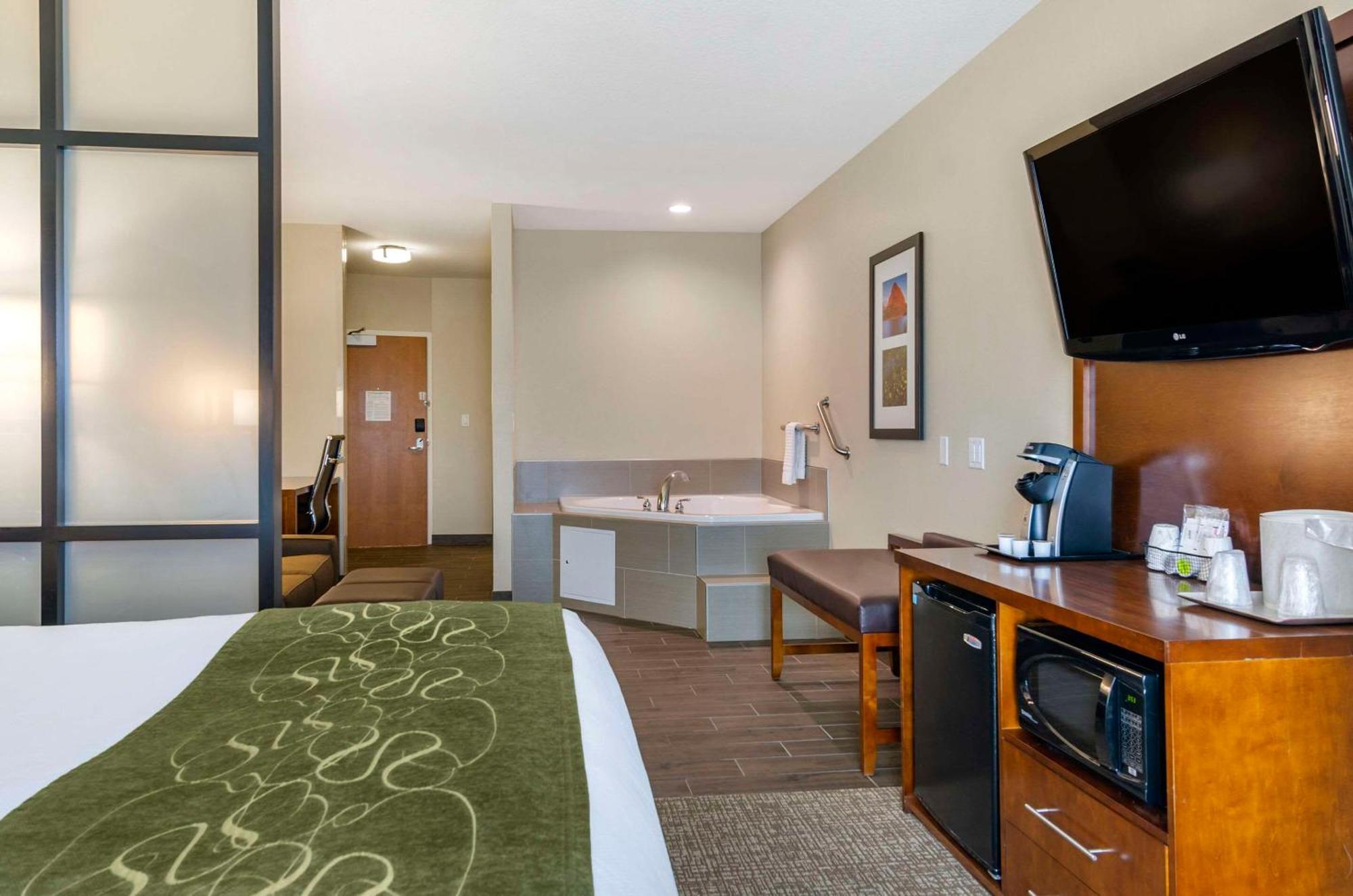 Comfort Suites Helena Airport Экстерьер фото